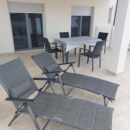 Apartmani Pavic Kustici Exterior photo