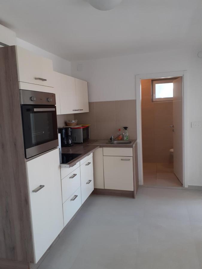 Apartmani Pavic Kustici Exterior photo